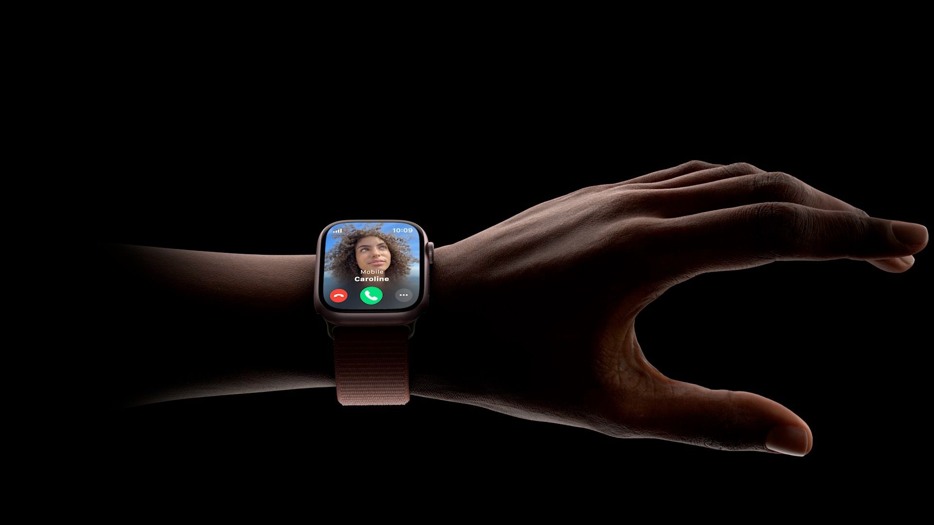 Apple Watch на руке
